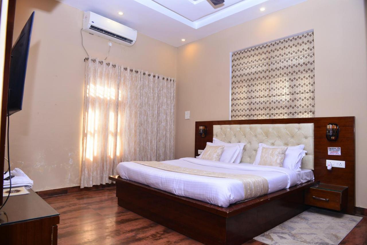 Signature Villa Sonipat Dış mekan fotoğraf