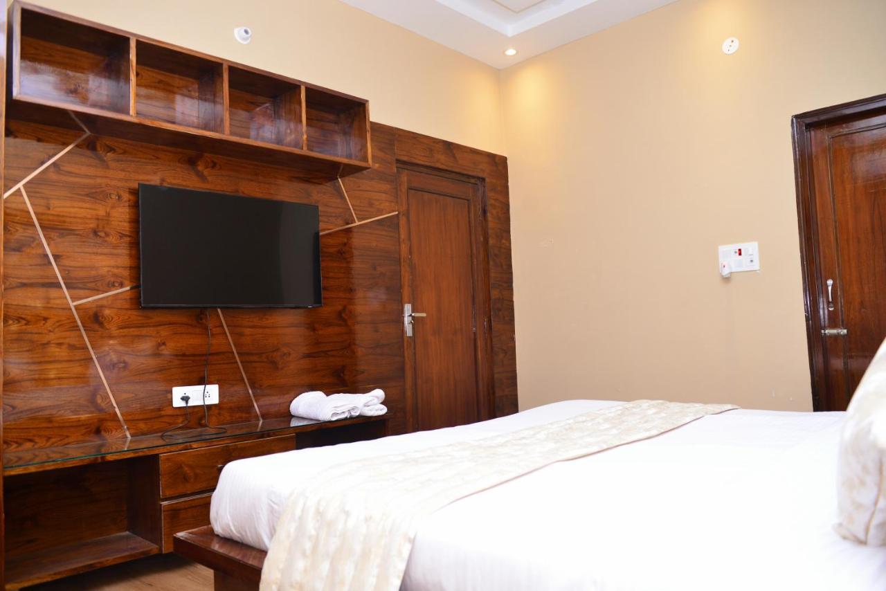 Signature Villa Sonipat Dış mekan fotoğraf