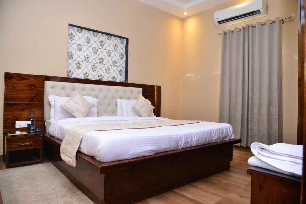 Signature Villa Sonipat Dış mekan fotoğraf